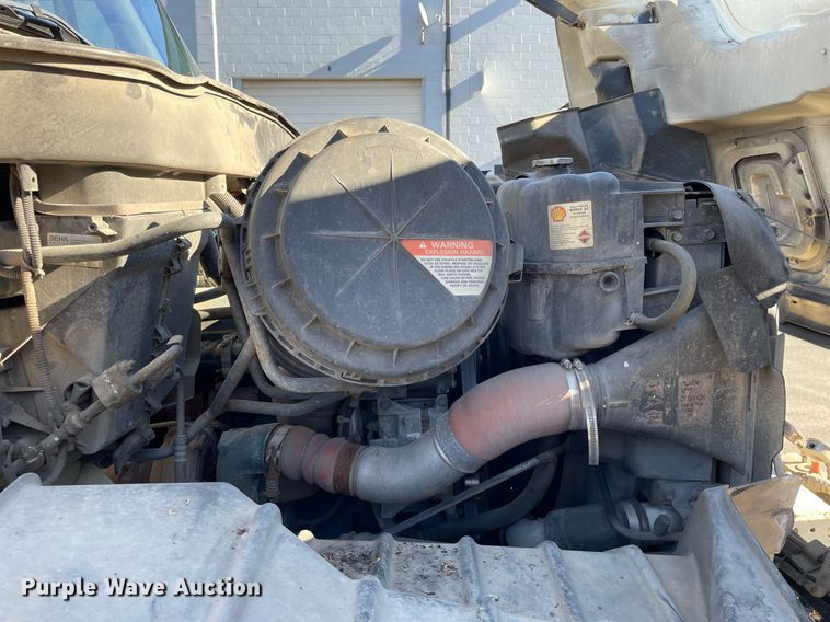 image for item LV9971 2006 International 7500  sewer jetter truck