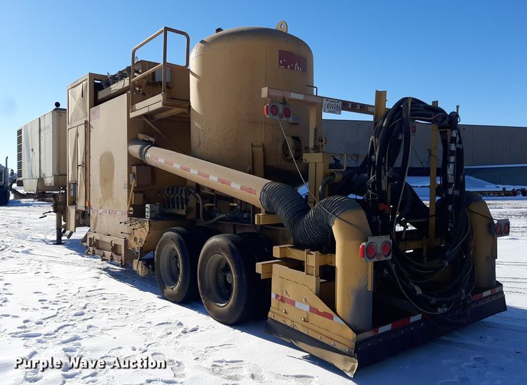 image for item LX9851 1991 Great Lakes  sandblasting trailer