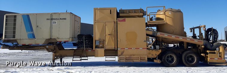 image for item LX9851 1991 Great Lakes  sandblasting trailer