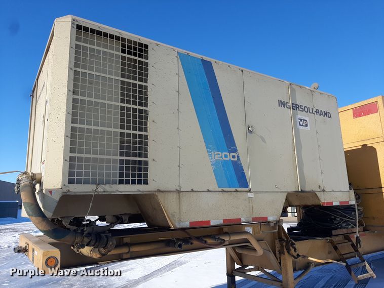 image for item LX9851 1991 Great Lakes  sandblasting trailer