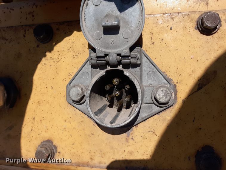 image for item LX9851 1991 Great Lakes  sandblasting trailer