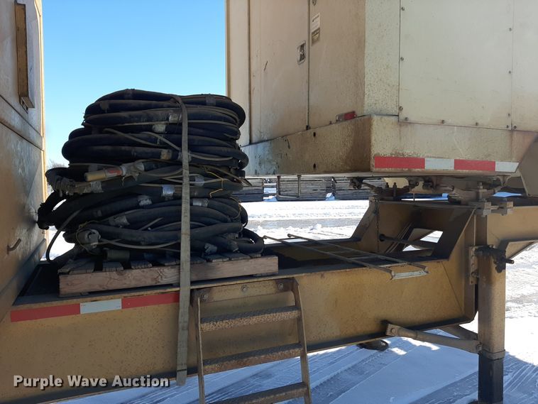 image for item LX9851 1991 Great Lakes  sandblasting trailer