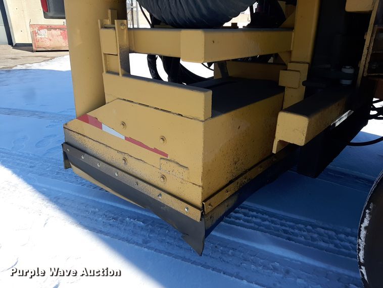 image for item LX9851 1991 Great Lakes  sandblasting trailer