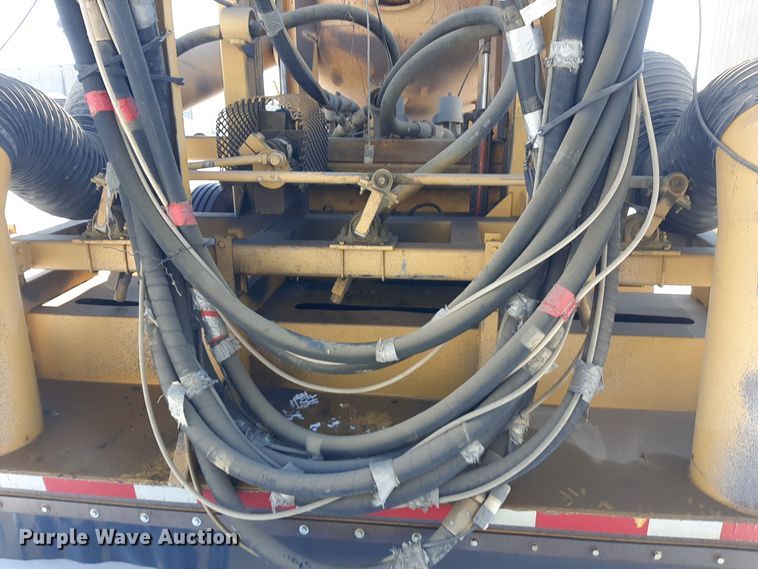 image for item LX9851 1991 Great Lakes  sandblasting trailer