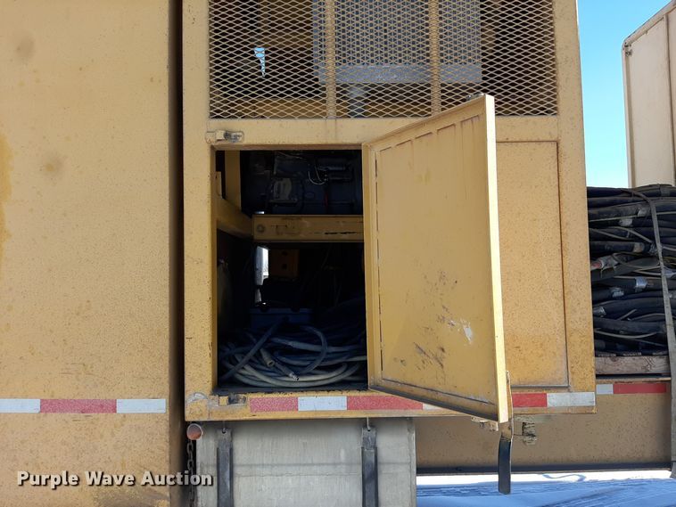 image for item LX9851 1991 Great Lakes  sandblasting trailer