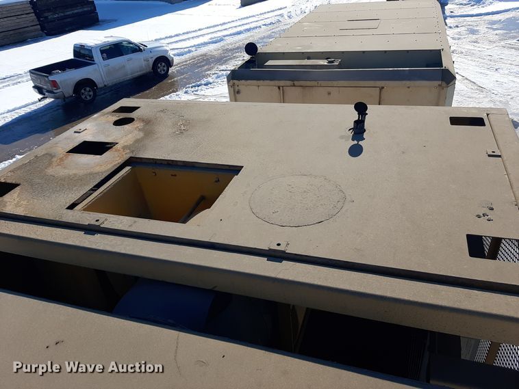 image for item LX9851 1991 Great Lakes  sandblasting trailer