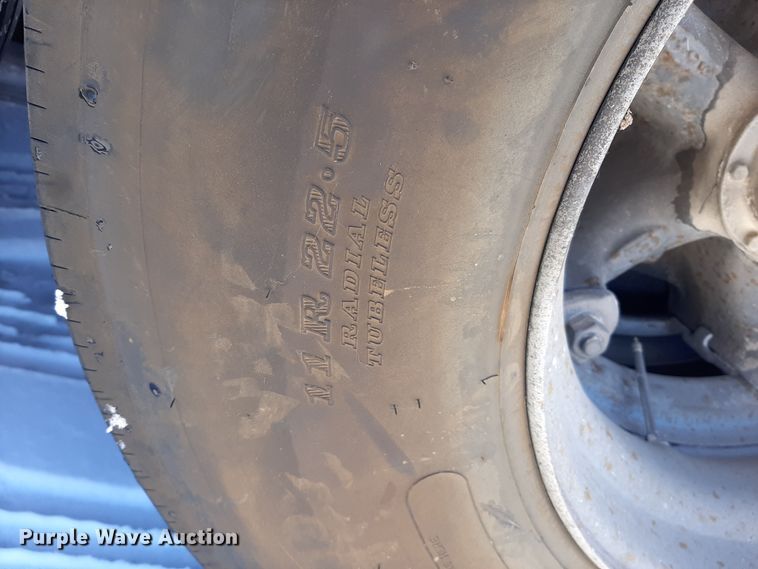 image for item LX9851 1991 Great Lakes  sandblasting trailer