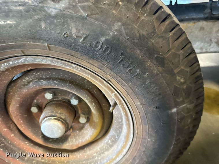 image for item LX9854 Gomaco LS300  slipform paver