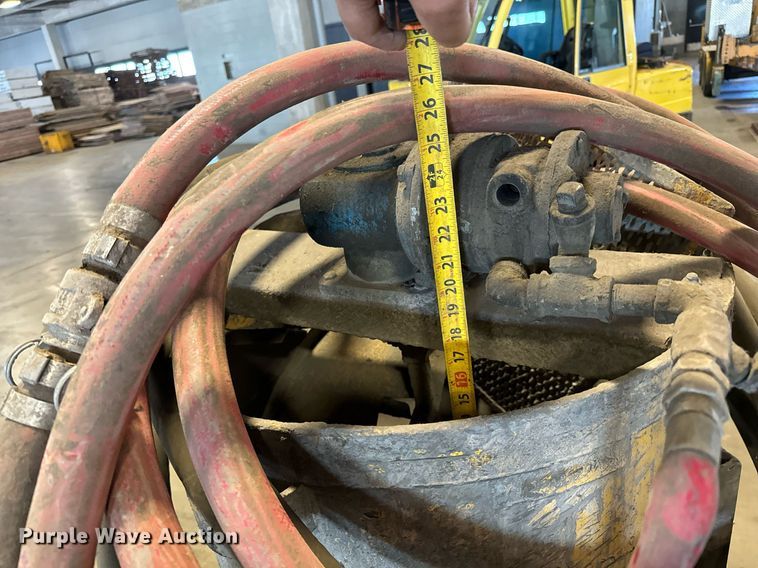 image for item LX9856 Chemgrout  grout pump