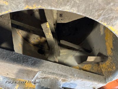 image for item LX9856 Chemgrout  grout pump