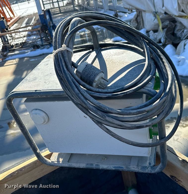 image for item LX9864 2019 Wacker Neuson  concrete vibrator