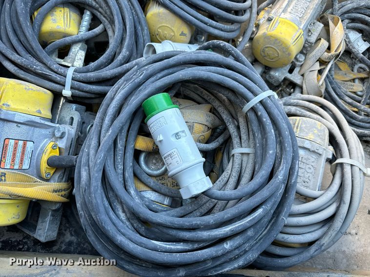 image for item LX9864 2019 Wacker Neuson  concrete vibrator
