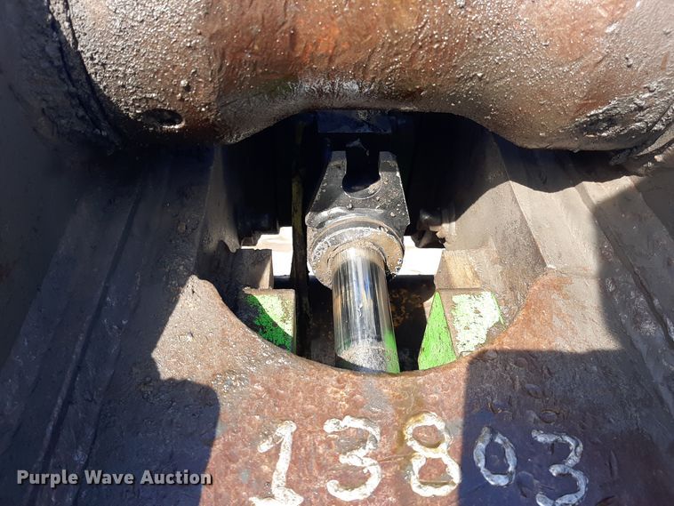 image for item LX9868 2012 John Deere 200D LC  excavator