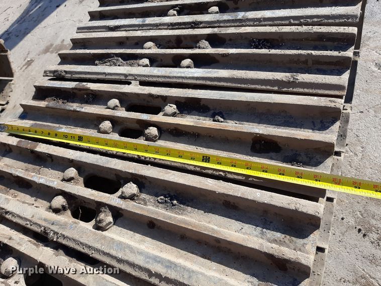 image for item LX9868 2012 John Deere 200D LC  excavator