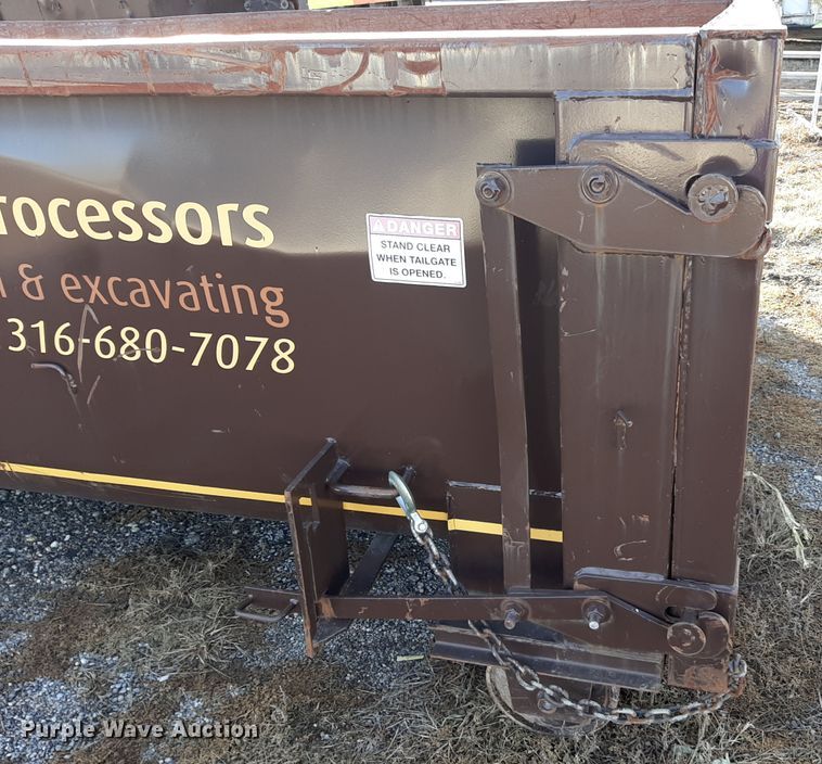 image for item LX9872 Dragon  roll-off container