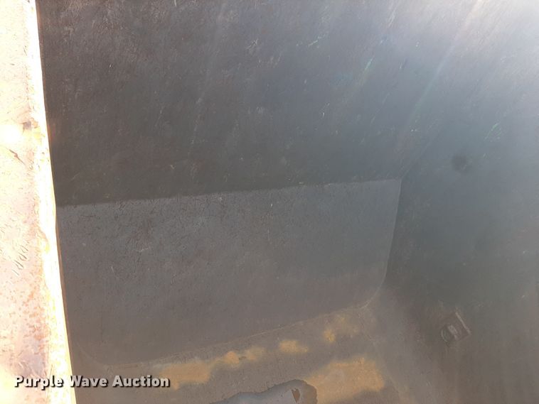 image for item LX9873 Dragon  roll-off container