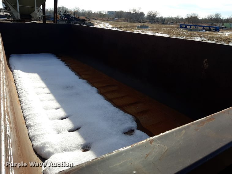 image for item LX9874 Dragon  roll-off container