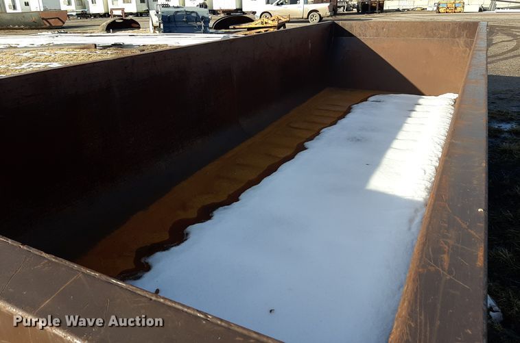 image for item LX9874 Dragon  roll-off container