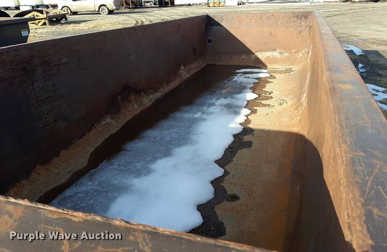 image for item LX9875 Dragon  roll-off container