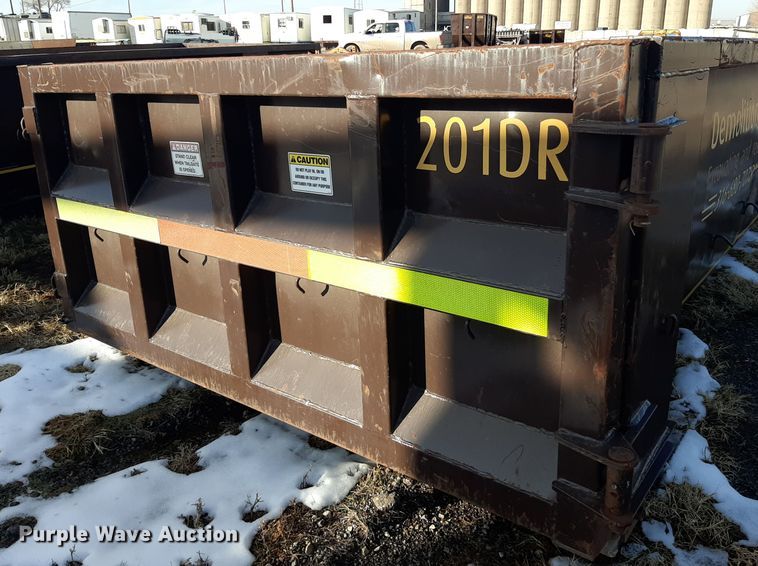 image for item LX9875 Dragon  roll-off container