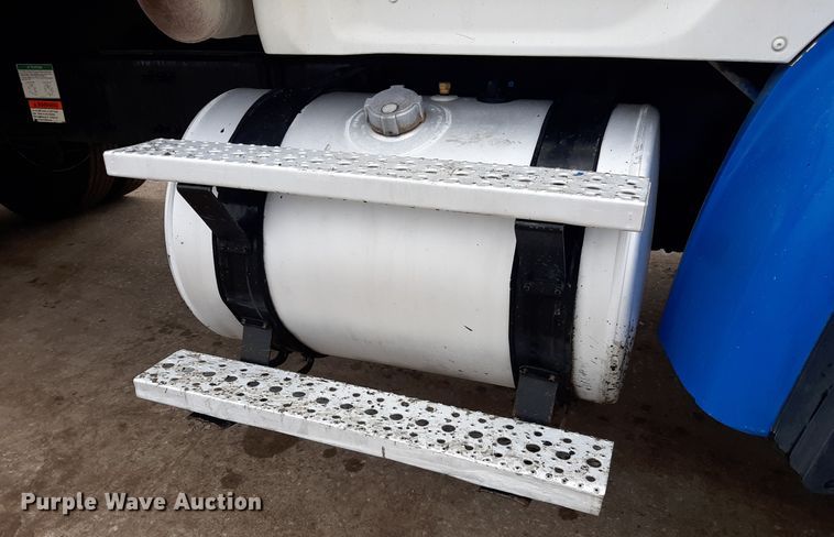 image for item LX9880 2005 Sterling LT8500  dump truck