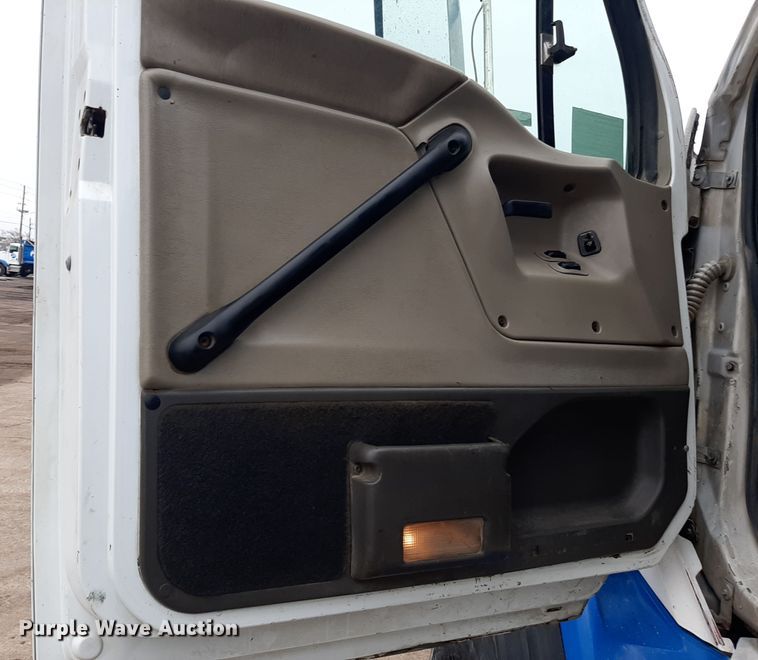 image for item LX9880 2005 Sterling LT8500  dump truck