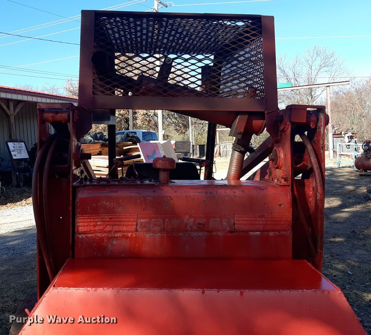image for item LX9902 Erickson LCVM skid steer loader