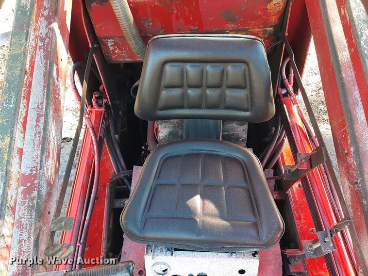 image for item LX9902 Erickson LCVM skid steer loader