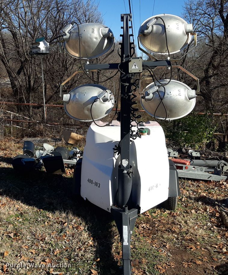 image for item LX9904 2016 Generac Magnum light plant