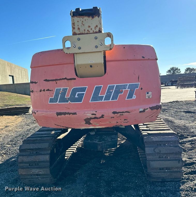 image for item LX9927 2004 JLG 660SJC  boom lift