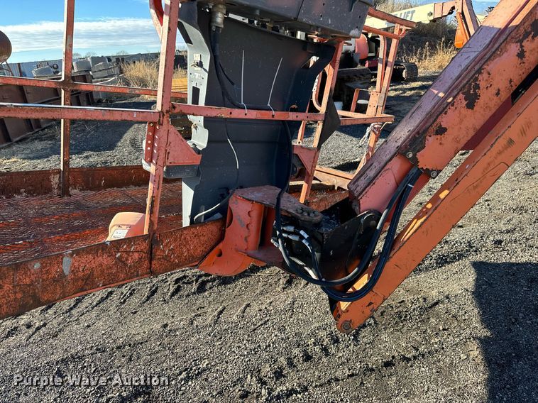 image for item LX9927 2004 JLG 660SJC  boom lift