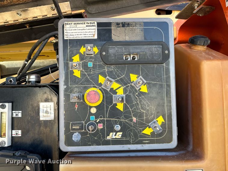 image for item LX9927 2004 JLG 660SJC  boom lift