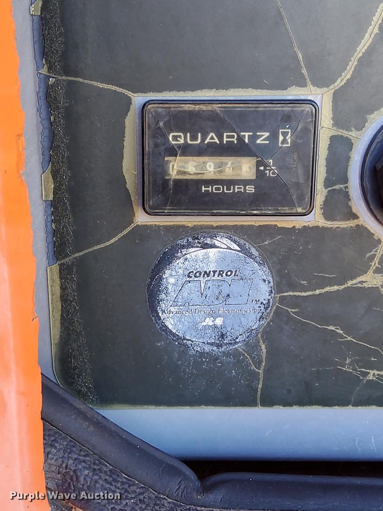 image for item LX9927 2004 JLG 660SJC  boom lift