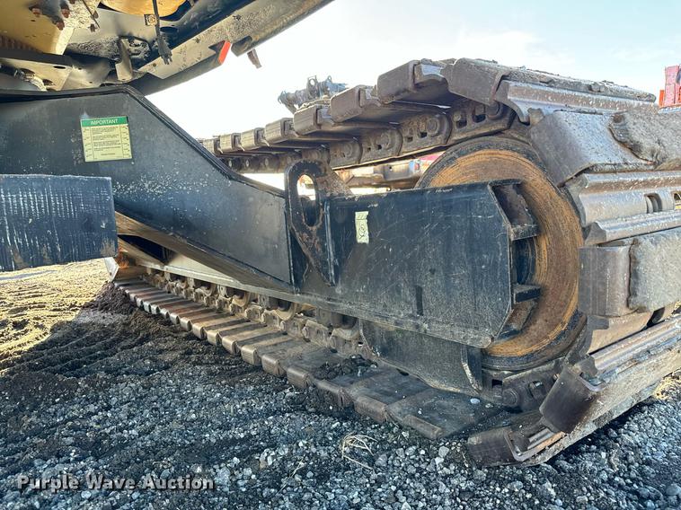 image for item LX9927 2004 JLG 660SJC  boom lift