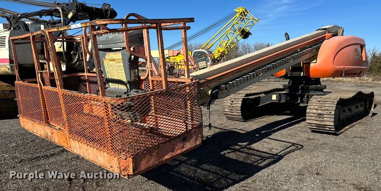 image for item LX9928 2001 JLG 600SC  boom lift