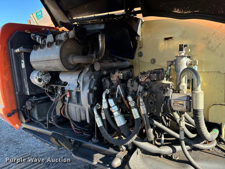 image for item LX9928 2001 JLG 600SC  boom lift