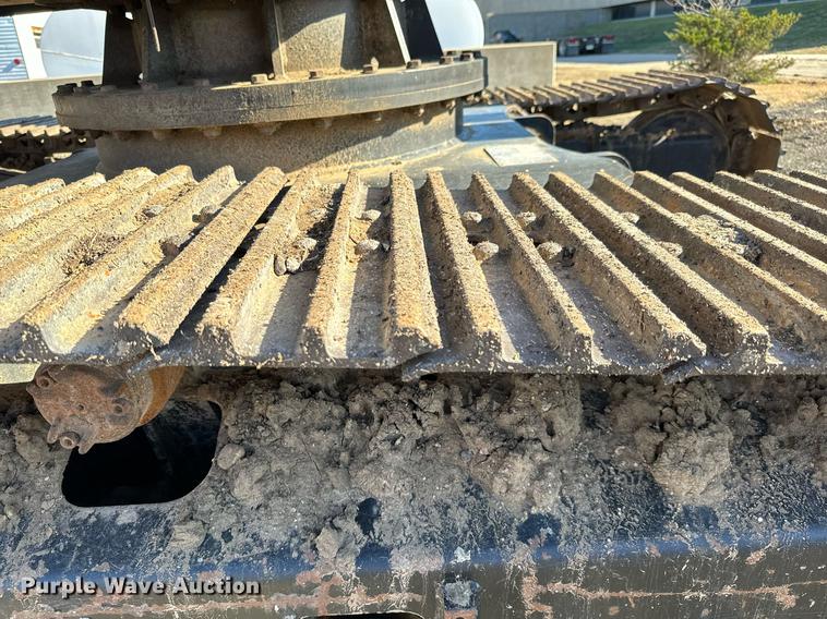 image for item LX9928 2001 JLG 600SC  boom lift