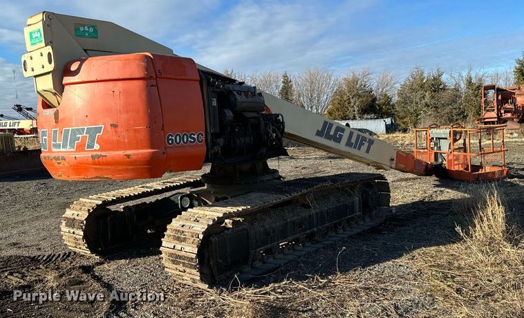 image for item LX9929 2001 JLG 600SC  boom lift