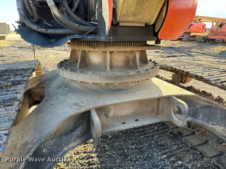 image for item LX9929 2001 JLG 600SC  boom lift