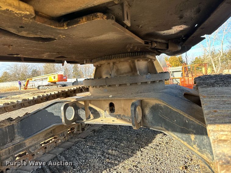 image for item LX9929 2001 JLG 600SC  boom lift