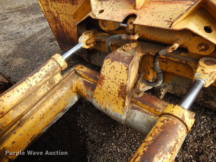 image for item LX9930 2000 Komatsu D39E  dozer