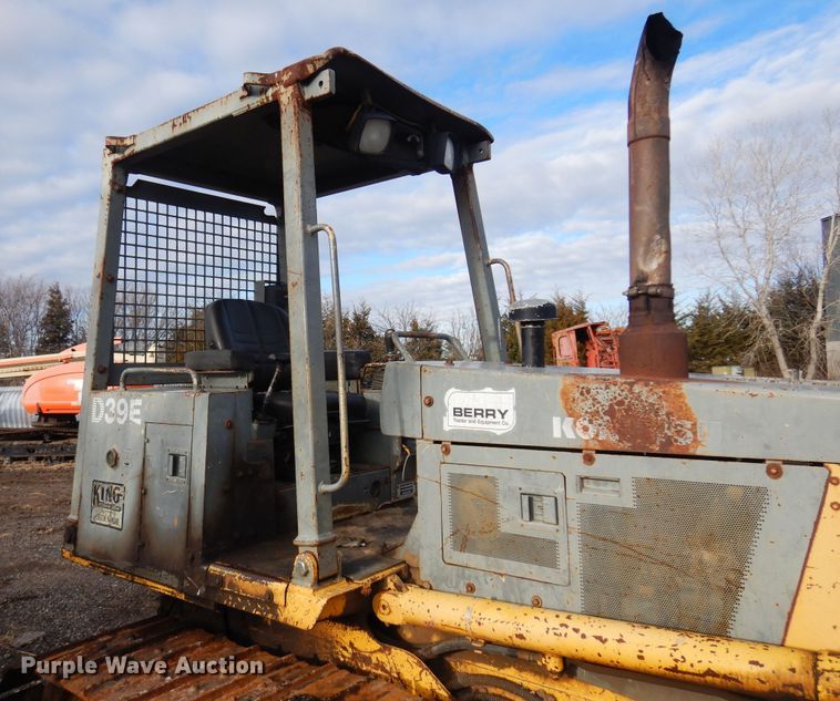 image for item LX9930 2000 Komatsu D39E  dozer