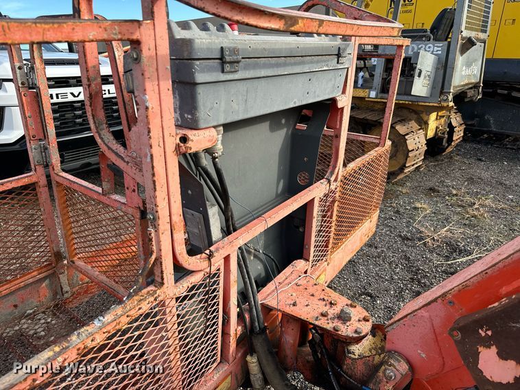 image for item LX9931 2003 JLG 660SJC  boom lift