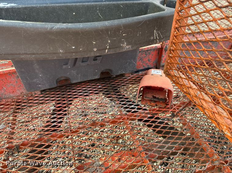 image for item LX9931 2003 JLG 660SJC  boom lift