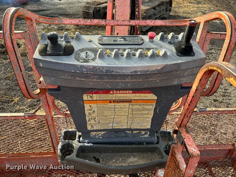 image for item LX9931 2003 JLG 660SJC  boom lift