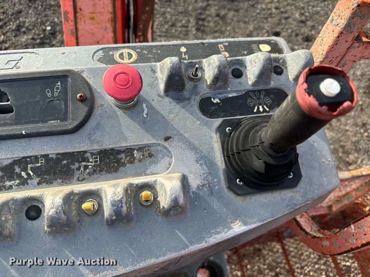 image for item LX9931 2003 JLG 660SJC  boom lift