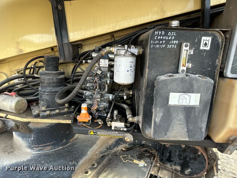 image for item LX9931 2003 JLG 660SJC  boom lift