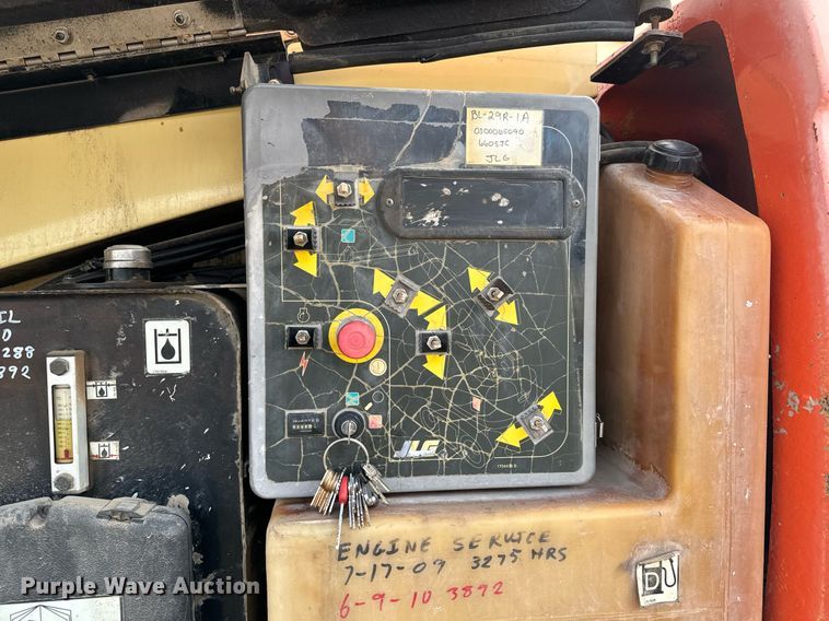 image for item LX9931 2003 JLG 660SJC  boom lift