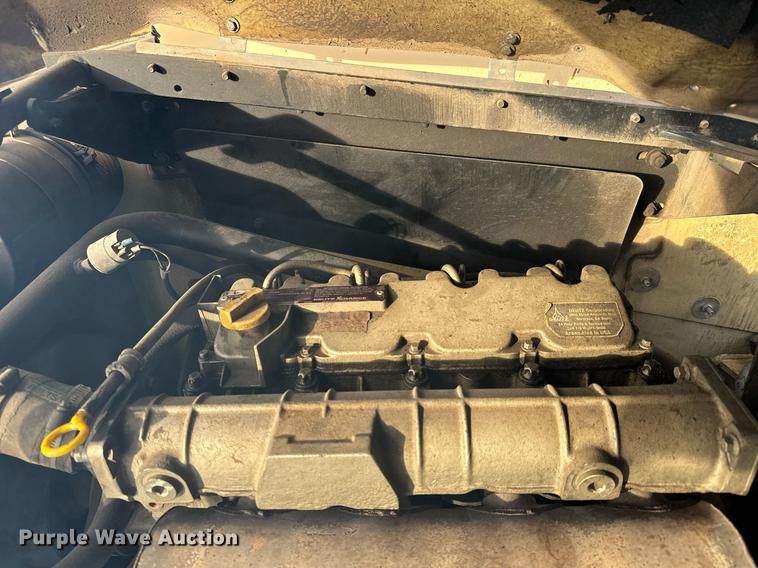 image for item LX9931 2003 JLG 660SJC  boom lift