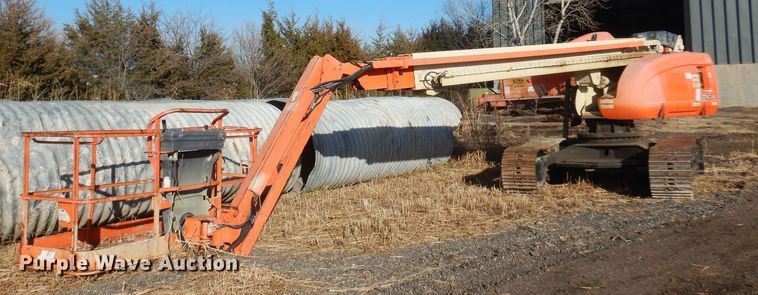 image for item LX9932 2001 JLG 660SJC  boom lift